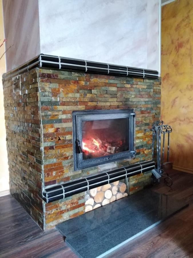 Casa Mamei Suceava Exteriör bild