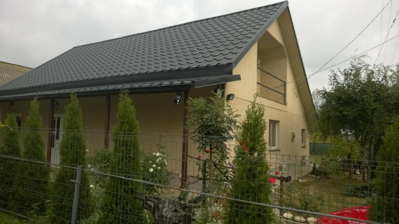 Casa Mamei Suceava Exteriör bild